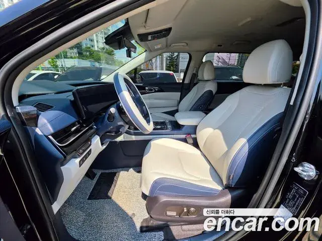 Kia Carnival 2025 — Photo 7/20