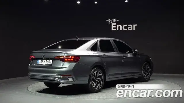 Volkswagen Jetta 2024 — Photo 3/28