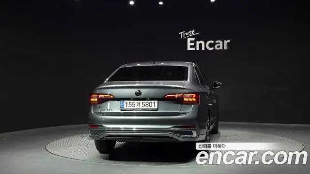 Volkswagen Jetta 2024 — Photo 25/28