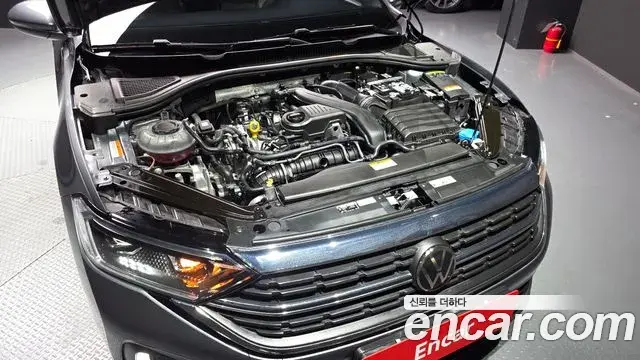 Volkswagen Jetta 2024 — Photo 18/28