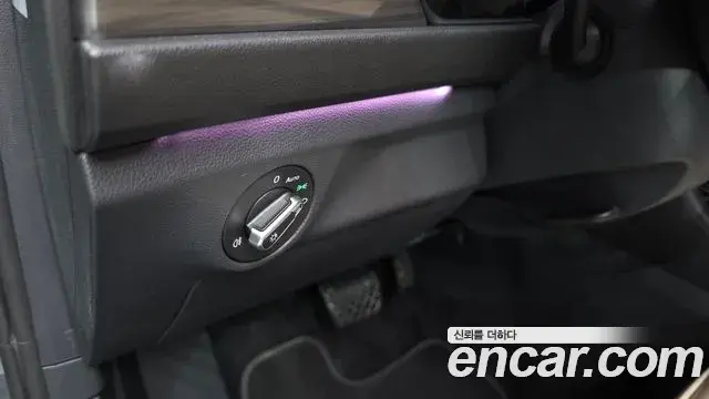 Volkswagen Jetta 2024 — Photo 17/28