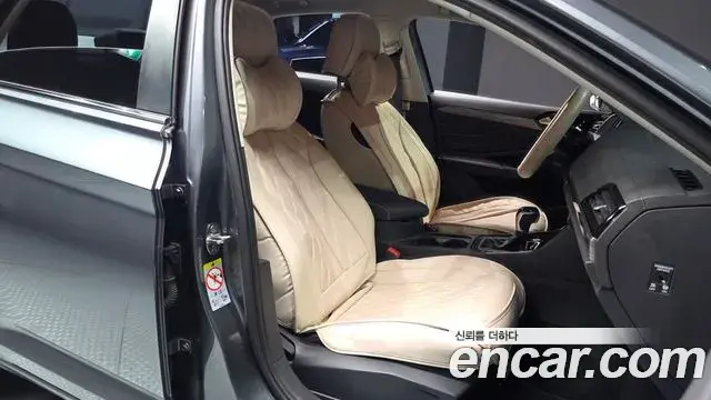 Volkswagen Jetta 2024 — Photo 24/28