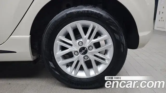 Kia Morning Urban 2022 — Şəkil 28/30