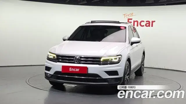 Volkswagen Tiguan 2020 — Şəkil 18/20