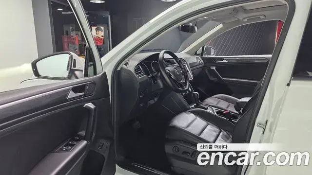 Volkswagen Tiguan 2020 — Şəkil 9/20