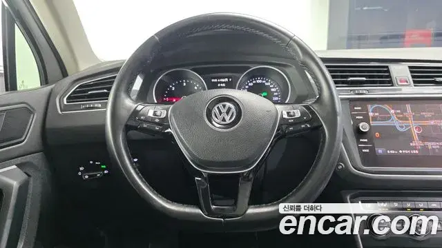Volkswagen Tiguan 2020 — Şəkil 15/20