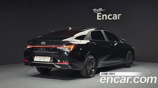 Hyundai The New Avante Hybrid 2021 — ფოტო 7/30