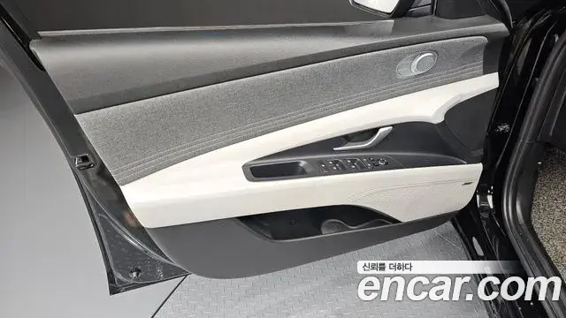 Hyundai The New Avante Hybrid 2021 — ფოტო 29/30