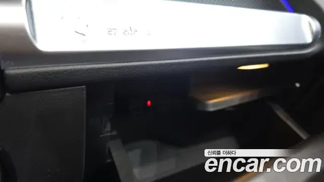 Mercedes-Benz GLB-Class 2021 — Photo 15/31