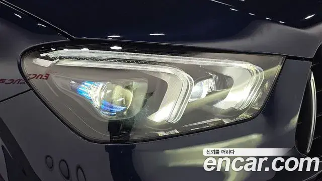 Mercedes-Benz GLE-Class 2021 — Şəkil 25/37