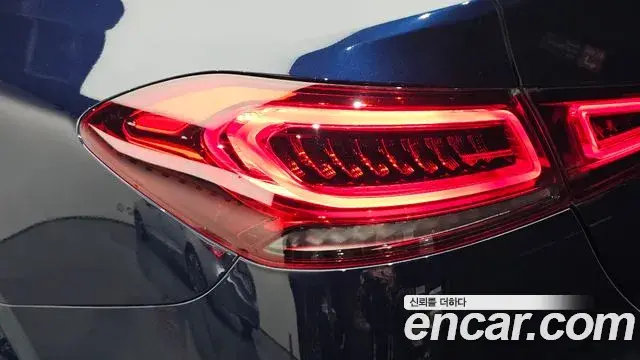 Mercedes-Benz GLE-Class 2021 — Şəkil 9/37