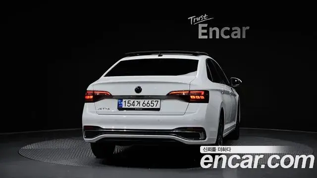 Volkswagen Jetta 2022 — Photo 12/33