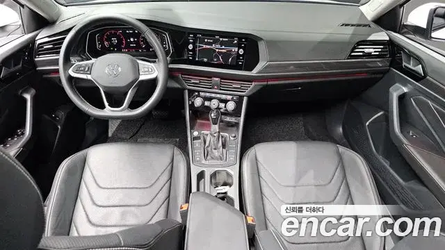 Volkswagen Jetta 2022 — Photo 2/33