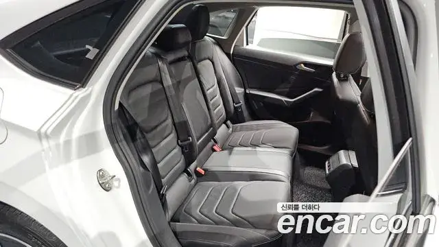 Volkswagen Jetta 2022 — Photo 3/33