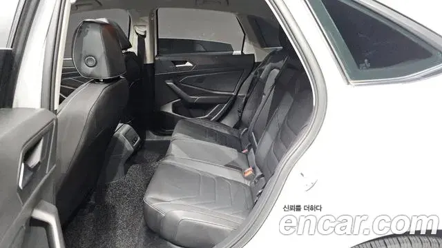 Volkswagen Jetta 2022 — Photo 22/33