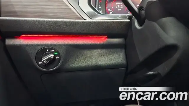 Volkswagen Jetta 2022 — Photo 31/33