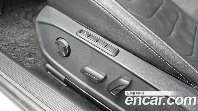 Volkswagen Jetta 2022 — Photo 9/33
