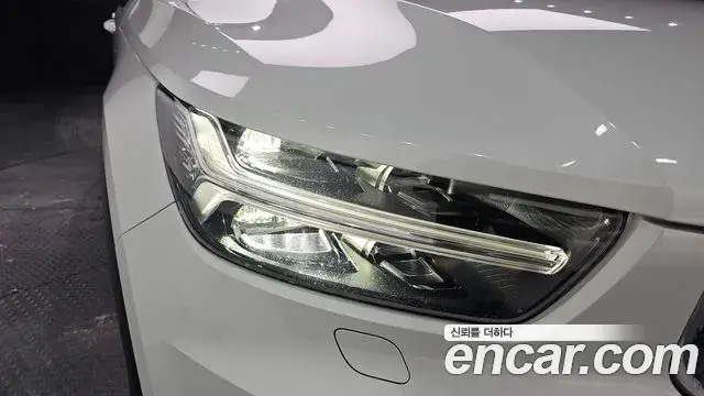 Volvo XC40 2020 — Şəkil 16/30