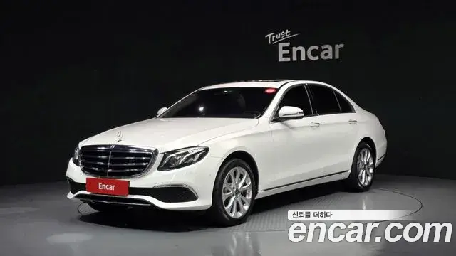 Mercedes-Benz E-Class 2019 — Фото 10/20