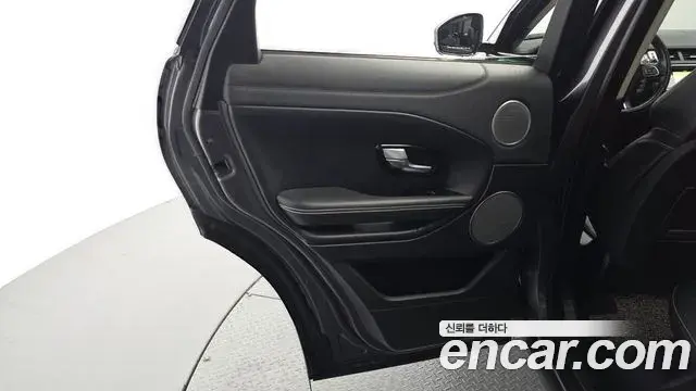 Land Rover Range Rover Evoque 2018 — ფოტო 4/34