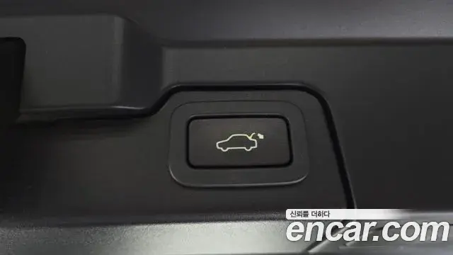 Land Rover Range Rover Evoque 2018 — ფოტო 30/34