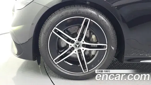 Mercedes-Benz E-Class 2025 — Şəkil 20/20