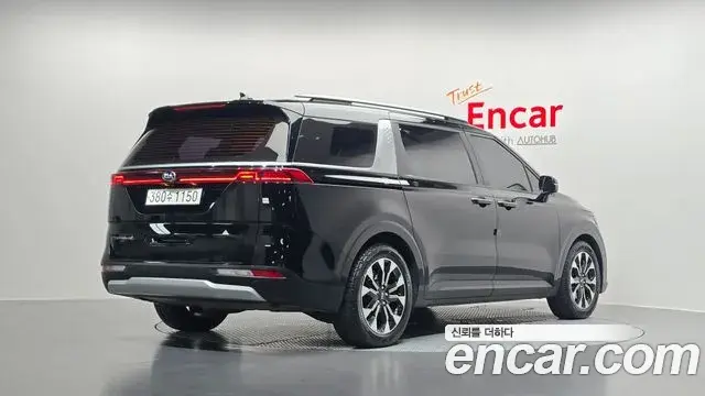 Kia Carnival 2021 — Фото 2/20