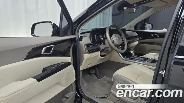 Kia Carnival 2021 — Фото 10/20