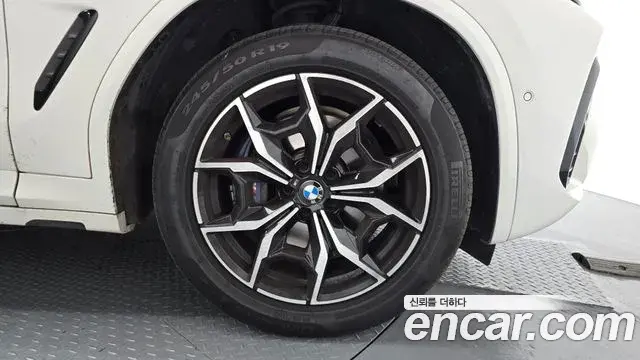BMW X3 2023 — Şəkil 23/32