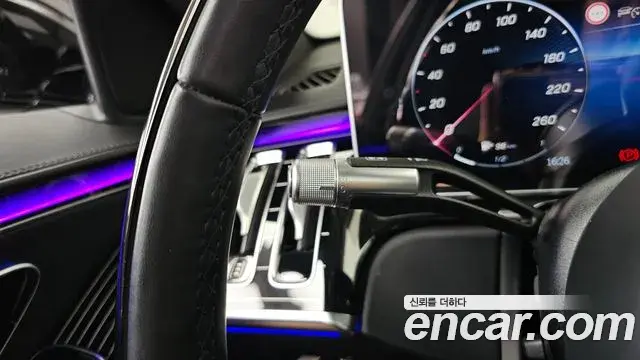 Mercedes-Benz S-Class 2023 — Şəkil 17/36