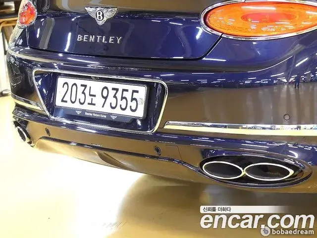 Bentley Continental GT 2022 — ფოტო 5/20