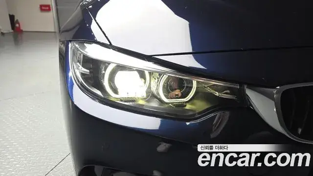 BMW 4 Series 2019 — Şəkil 18/33