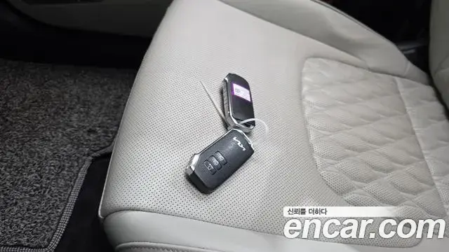 Kia Sportage 2022 — Şəkil 25/35