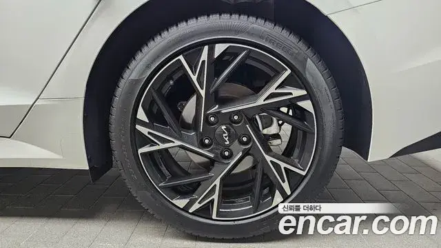 Kia K5 2025 — ფოტო 20/30