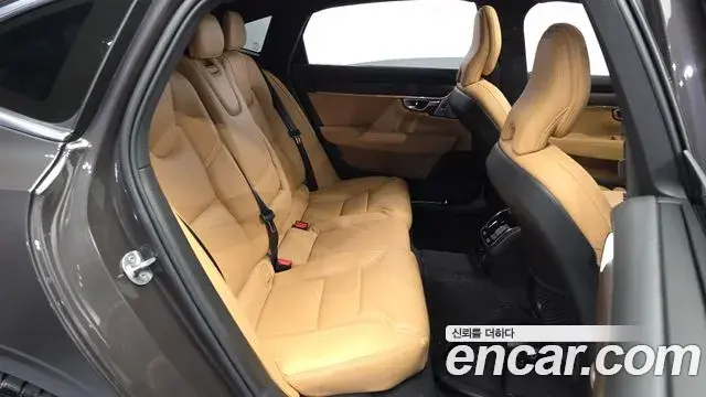 Volvo S90 2022 — ფოტო 18/20