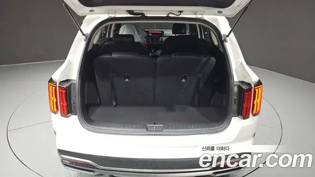 Kia Sorento 2020 — ფოტო 15/20