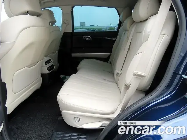 Genesis GV80 2022 — ფოტო 14/20
