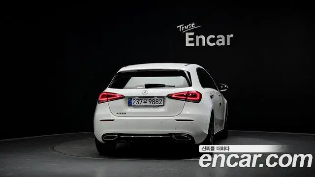 Mercedes-Benz A-Class 2023 — Şəkil 26/31