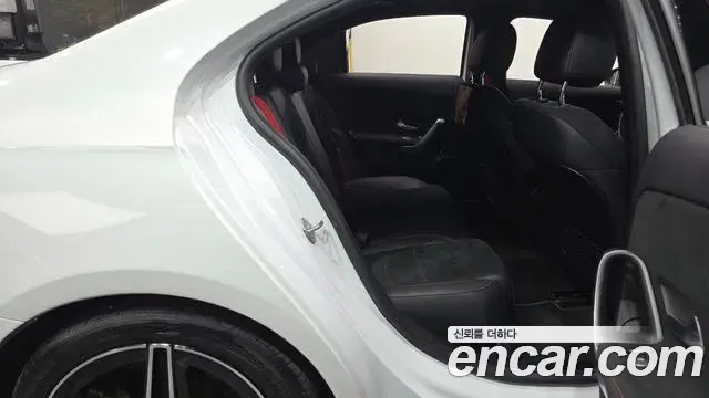 Mercedes-Benz A-Class 2020 — Фото 11/20