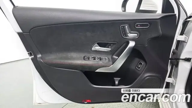 Mercedes-Benz A-Class 2020 — Şəkil 10/30