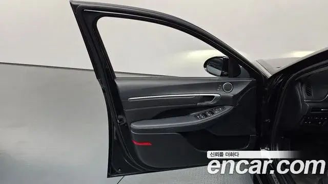 Hyundai Sonata 2022 — Фото 16/20