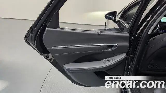 Hyundai Sonata 2022 — Фото 17/20