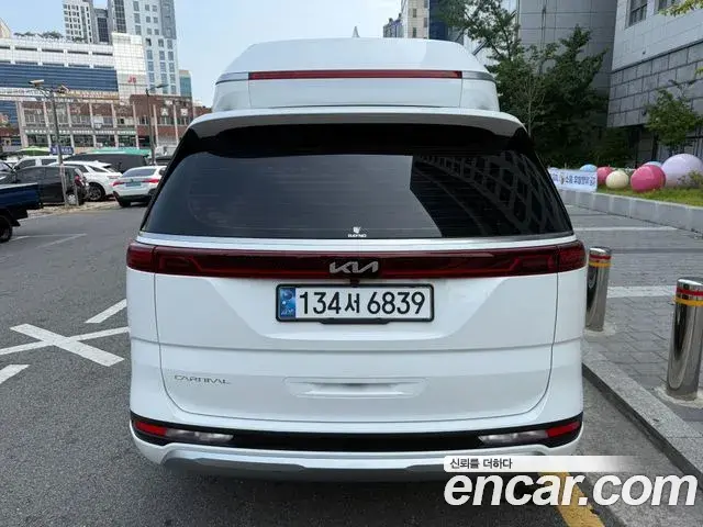 Kia Carnival 2022 — Фото 3/20