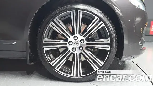 Volvo S90 2021 — Şəkil 9/33