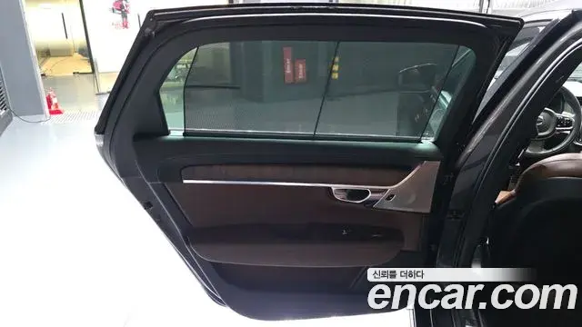 Volvo S90 2021 — Şəkil 13/33