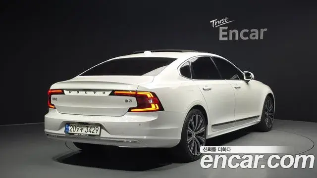 Volvo S90 2021 — Şəkil 16/32