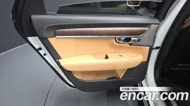 Volvo S90 2021 — Şəkil 30/32