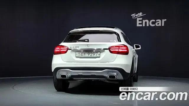 Mercedes-Benz GLA-Class 2018 — Фото 3/20