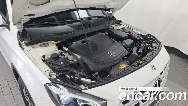 Mercedes-Benz GLA-Class 2018 — Фото 5/20