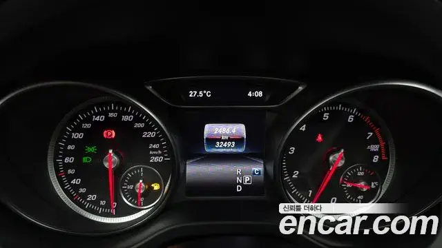 Mercedes-Benz GLA-Class 2018 — Фото 7/20